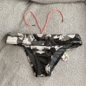 Pictures in natural light and inside out to show cleanliness